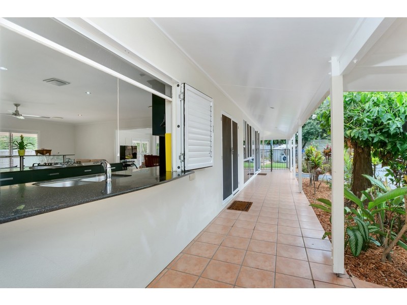 12 Stevens Street, Clifton Beach QLD 4879