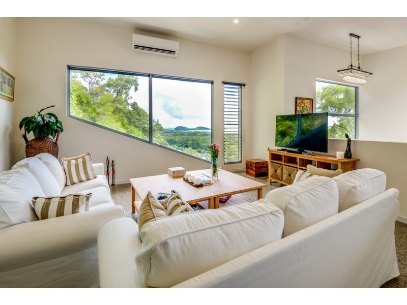 27/9 Savaii Close, Palm Cove QLD 4879