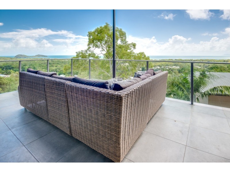 27/9 Savaii Close, Palm Cove QLD 4879