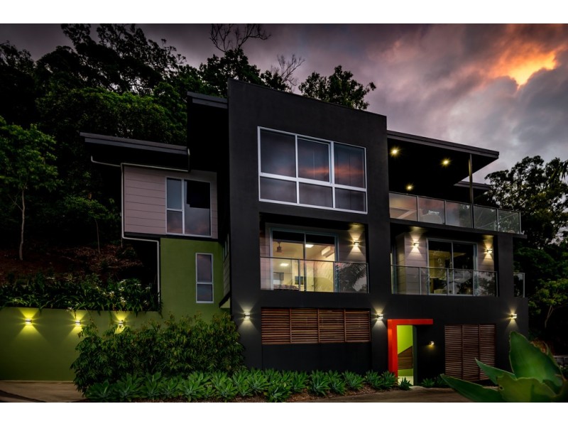 27/9 Savaii Close, Palm Cove QLD 4879