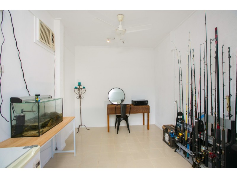 2 Miara Close, Kewarra Beach QLD 4879