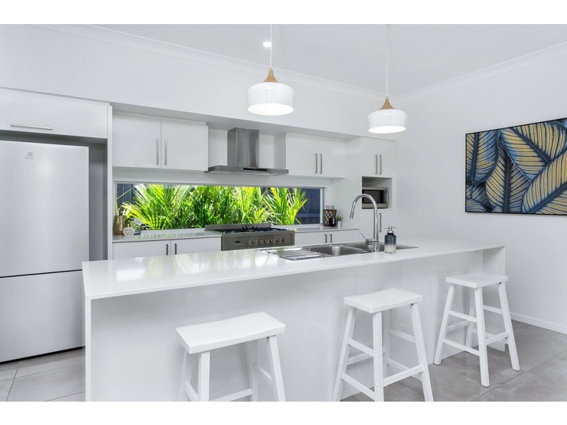 6 Bosun Place, Trinity Beach QLD 4879
