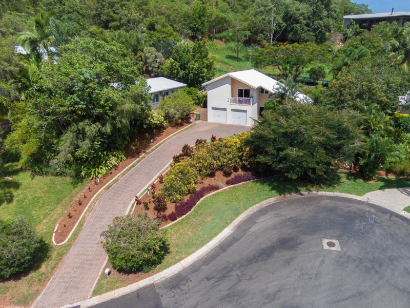 1 Dove Court, Bayview Heights QLD 4868