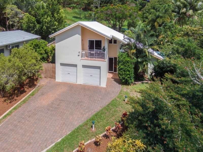 1 Dove Court, Bayview Heights QLD 4868