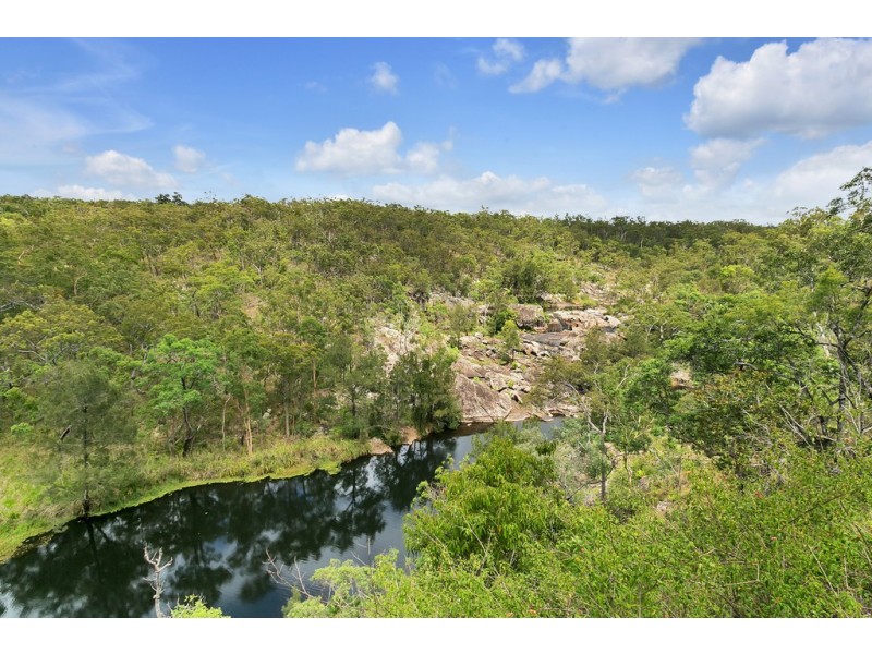 290 Wooroora Rd, Ravenshoe QLD 4888