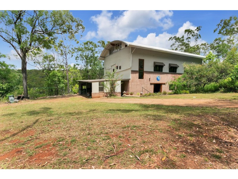 290 Wooroora Rd, Ravenshoe QLD 4888