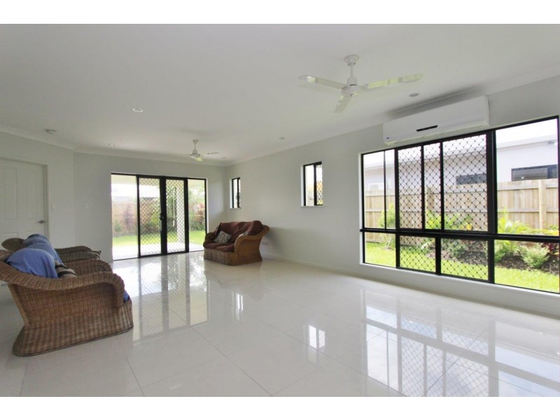 14 Coastline Parade, Trinity Beach QLD 4879