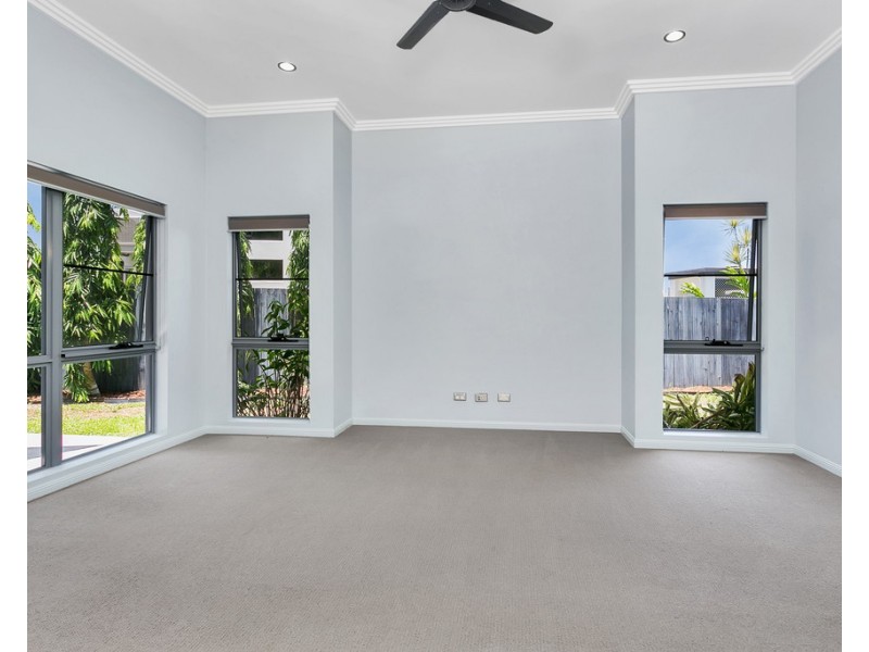 125 Harbour Drive, Trinity Park QLD 4879
