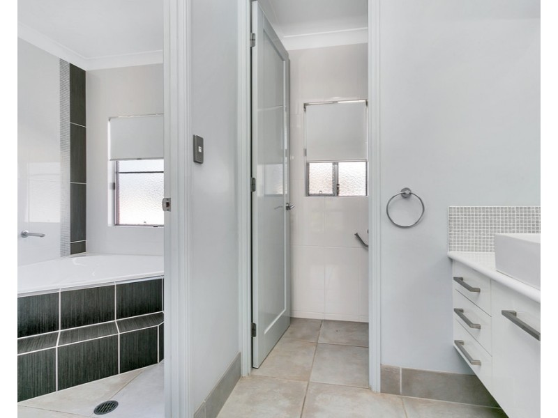 125 Harbour Drive, Trinity Park QLD 4879