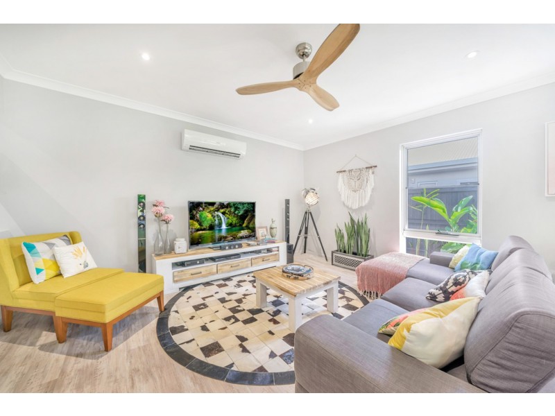 54 Seaways Street, Trinity Beach QLD 4879