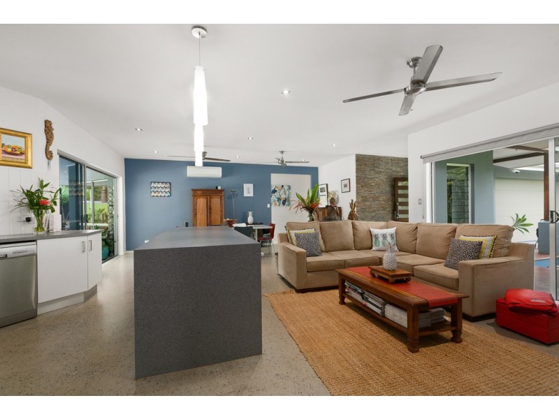 12 Saunders Court, Clifton Beach QLD 4879