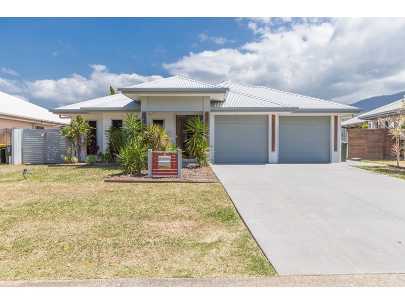 9 Bowline Close, Trinity Beach QLD 4879