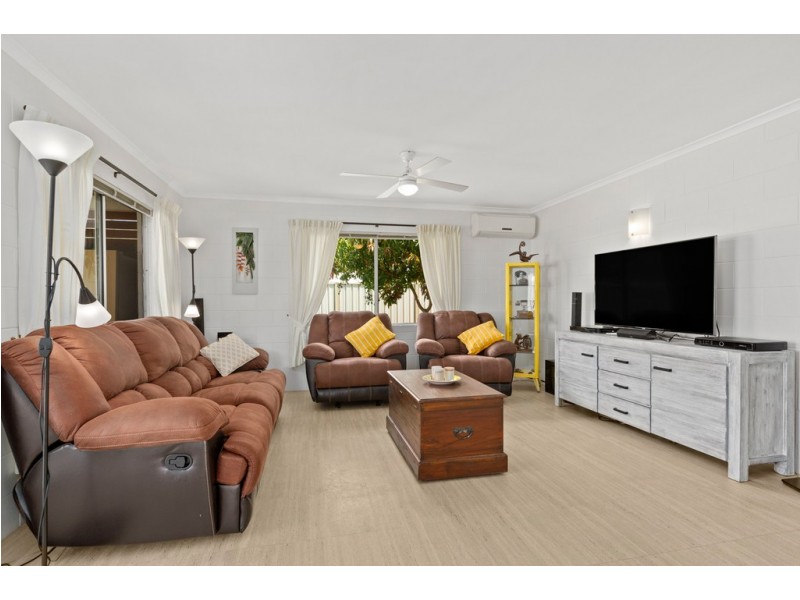 21 Wewak Street, Trinity Beach QLD 4879