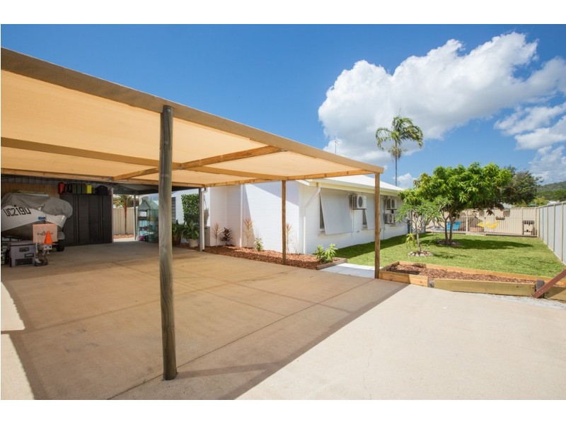 21 Wewak Street, Trinity Beach QLD 4879