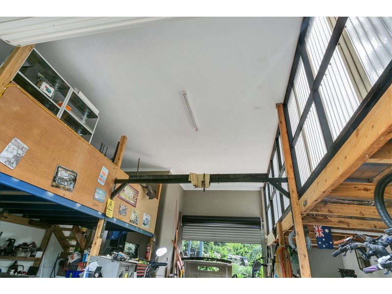 6 Willandra Court, Caravonica QLD 4878