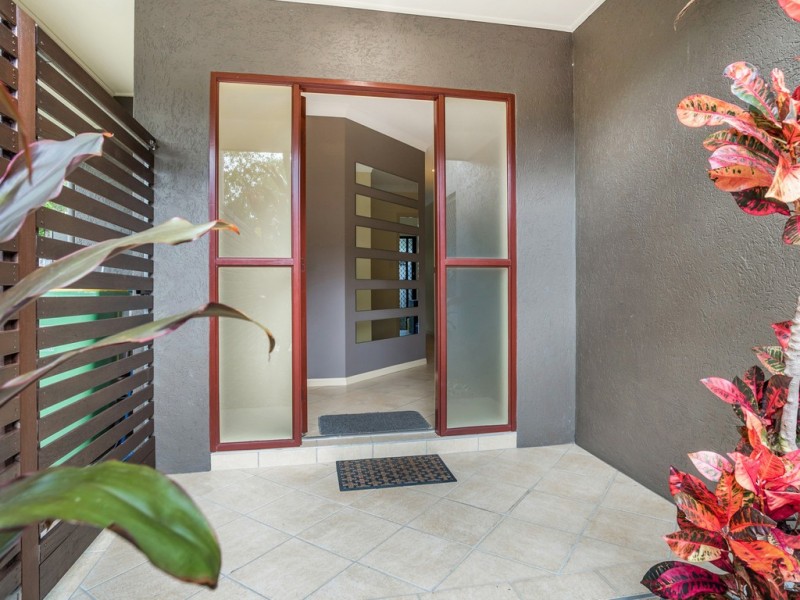 1 Tribulation Close, Kewarra Beach QLD 4879