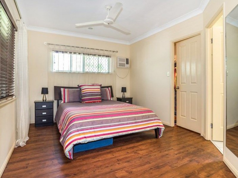 1 Tribulation Close, Kewarra Beach QLD 4879