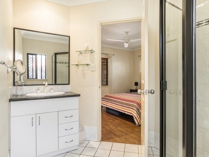 1 Tribulation Close, Kewarra Beach QLD 4879