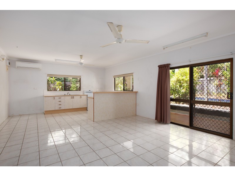 34 Jamieson St, Trinity Beach QLD 4879