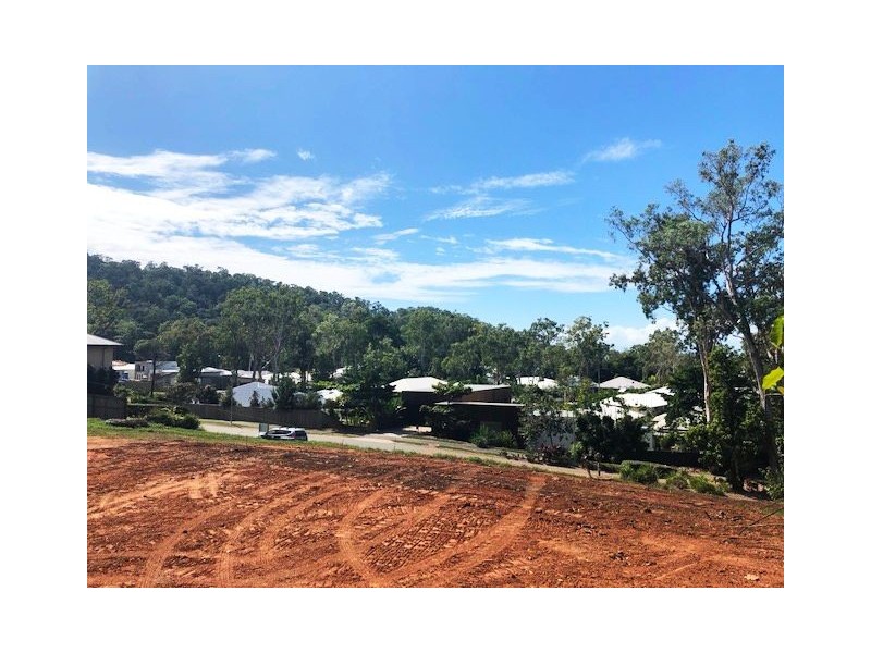 31 Flagship Drive, Trinity Beach QLD 4879