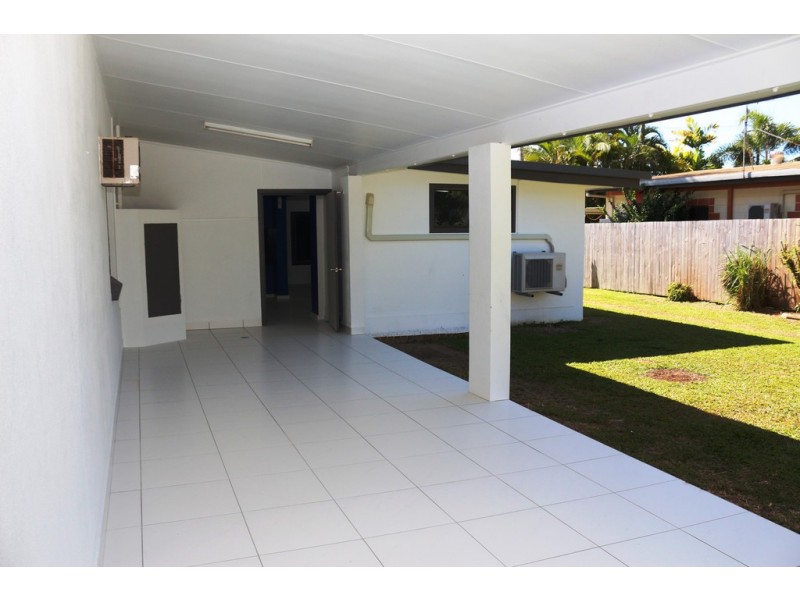 11 Bulolo Close, Trinity Beach QLD 4879