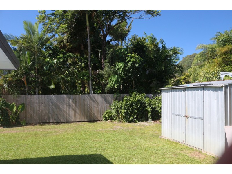 11 Bulolo Close, Trinity Beach QLD 4879