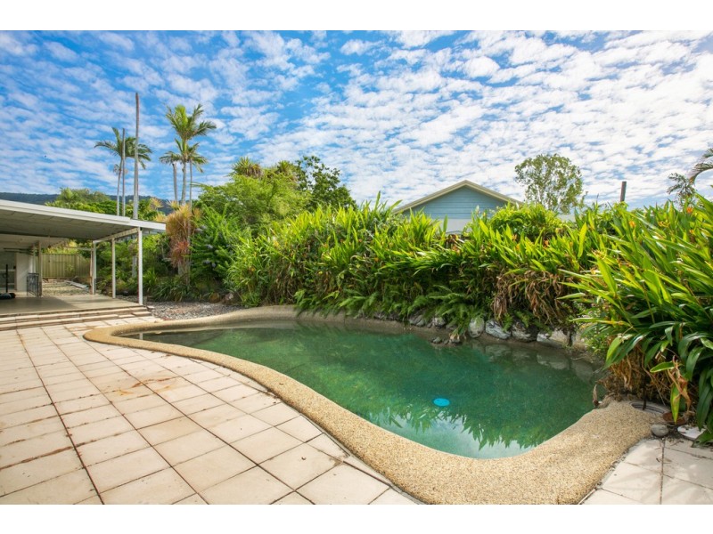 9 Rudder Street, Clifton Beach QLD 4879
