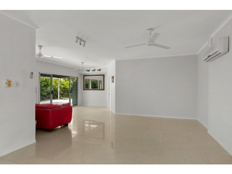 9 Rudder Street, Clifton Beach QLD 4879