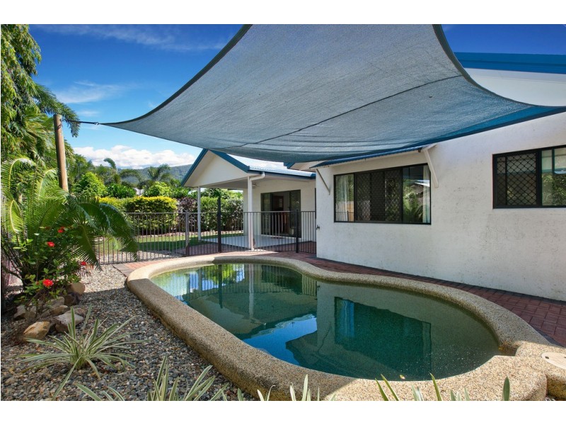 7 Alva Close, Kewarra Beach QLD 4879