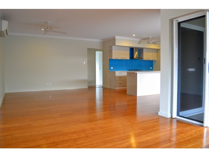 11 Foxville Cct, Trinity Park QLD 4879