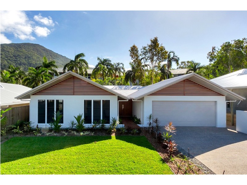 8 Canopy Way, Palm Cove QLD 4879