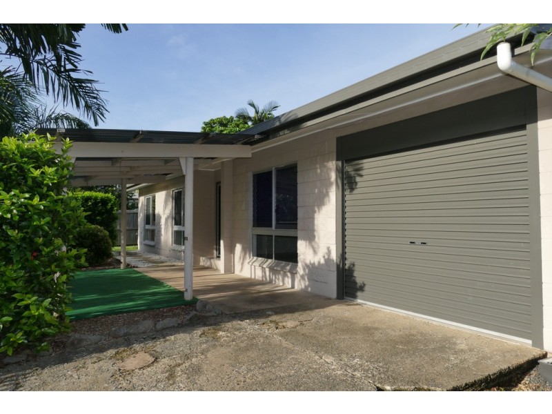 8A Wewak Street, Trinity Beach QLD 4879
