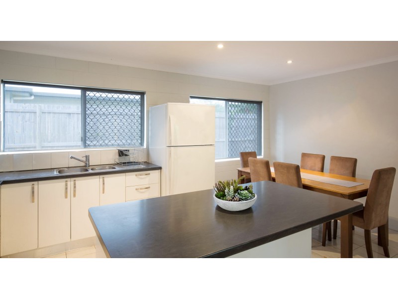 8A Wewak Street, Trinity Beach QLD 4879