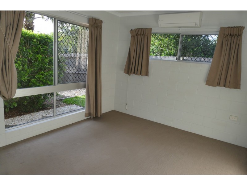 8A Wewak Street, Trinity Beach QLD 4879