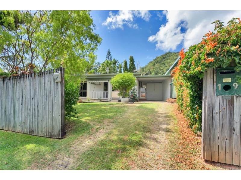 1/19 Talasea Street, Trinity Beach QLD 4879