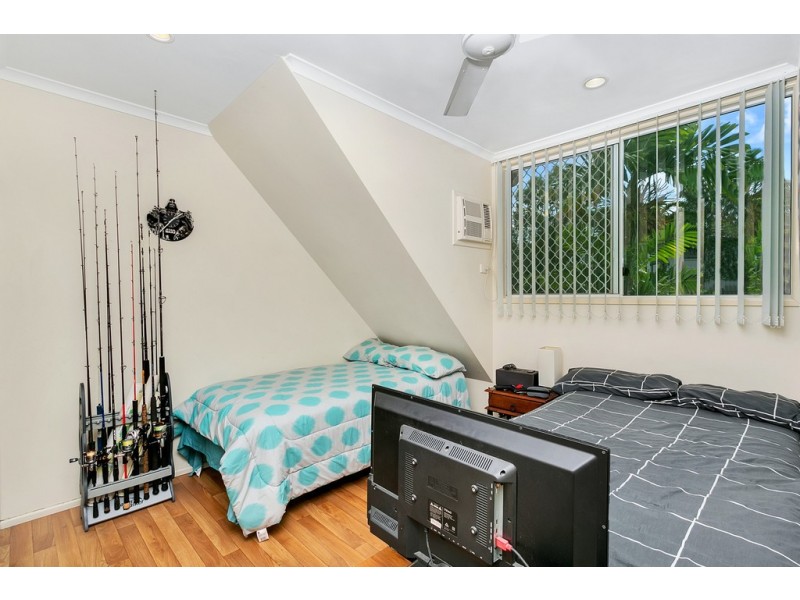 9/77-79 Moore Street, Trinity Beach QLD 4879