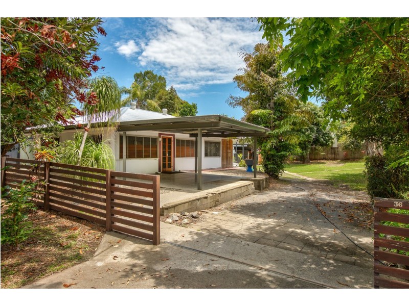 36 David St, Machans Beach QLD 4878