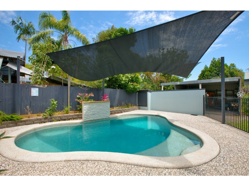 36 David St, Machans Beach QLD 4878