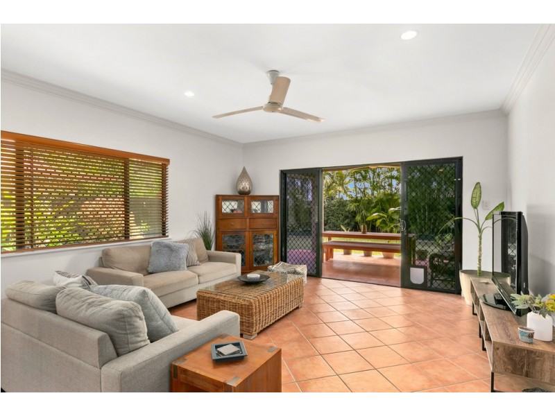 26 Ellis Close, Kewarra Beach QLD 4879