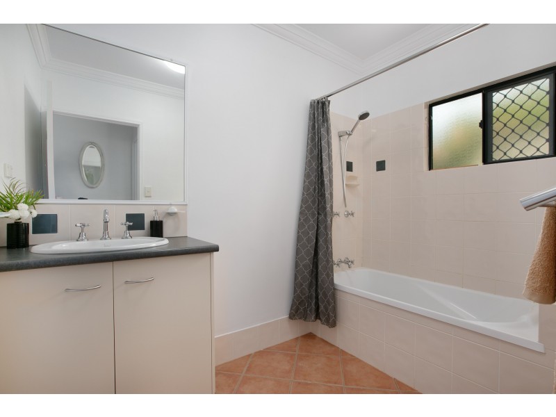 26 Ellis Close, Kewarra Beach QLD 4879