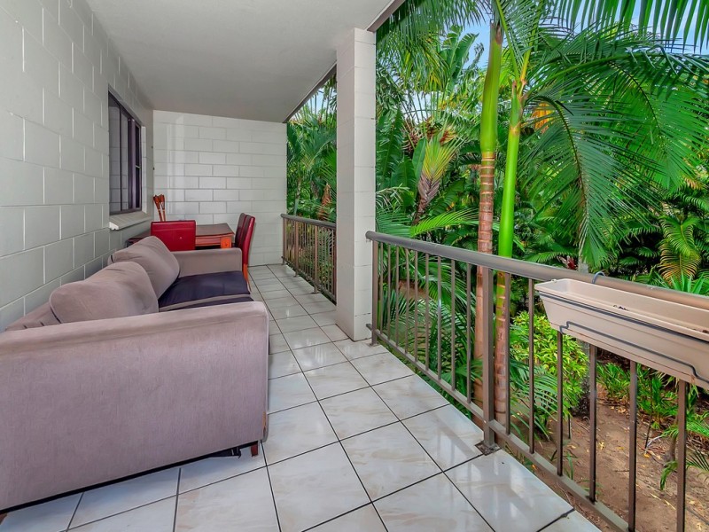 10/63-65 Moore St, Trinity Beach QLD 4879