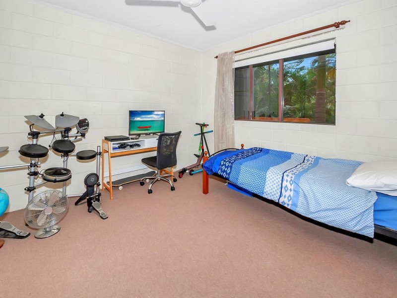 10/63-65 Moore St, Trinity Beach QLD 4879