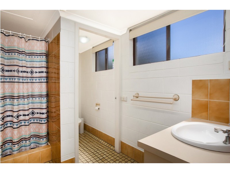 9/63-65 Moore St, Trinity Beach QLD 4879