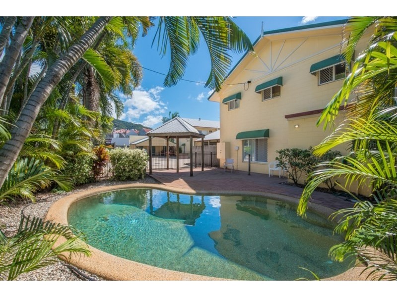 10/3-5 Tenni Street, Redlynch QLD 4870