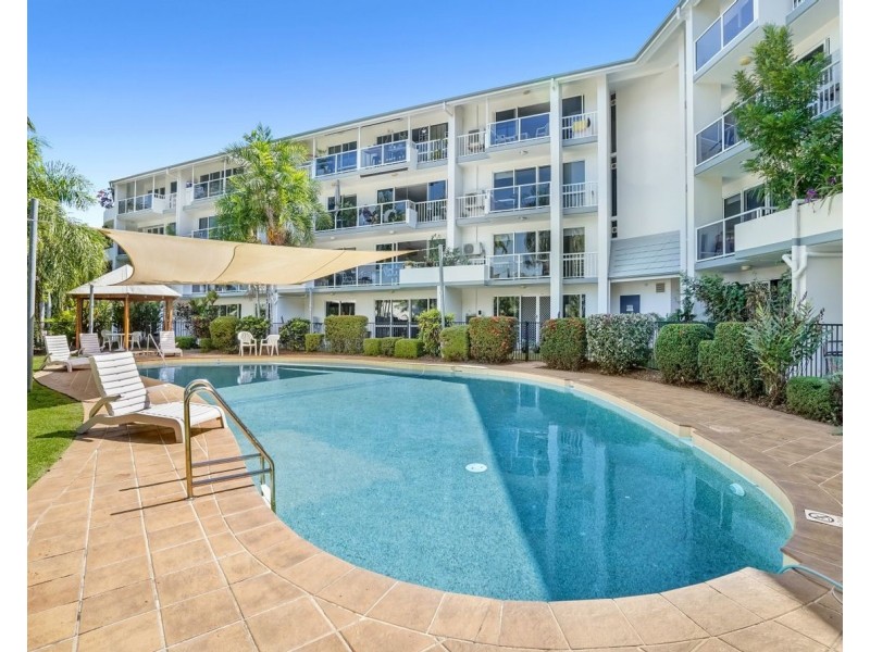 209 Coral Coast Drive, Palm Cove QLD 4879