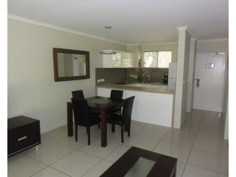209 Coral Coast Drive, Palm Cove QLD 4879