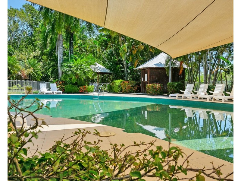 209 Coral Coast Drive, Palm Cove QLD 4879