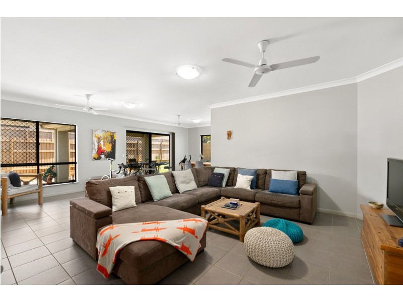 31 Bowline Close, Trinity Beach QLD 4879