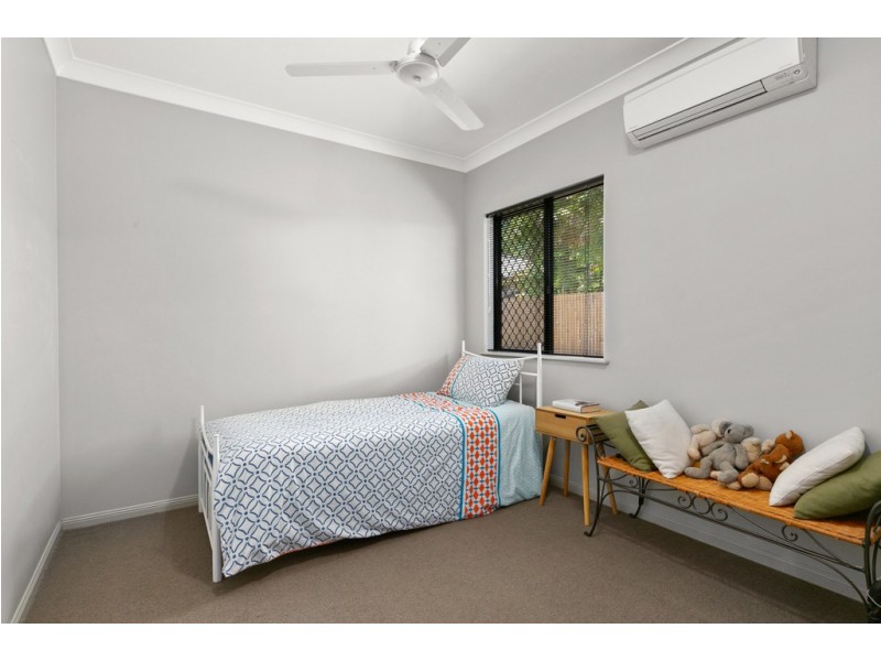 31 Bowline Close, Trinity Beach QLD 4879