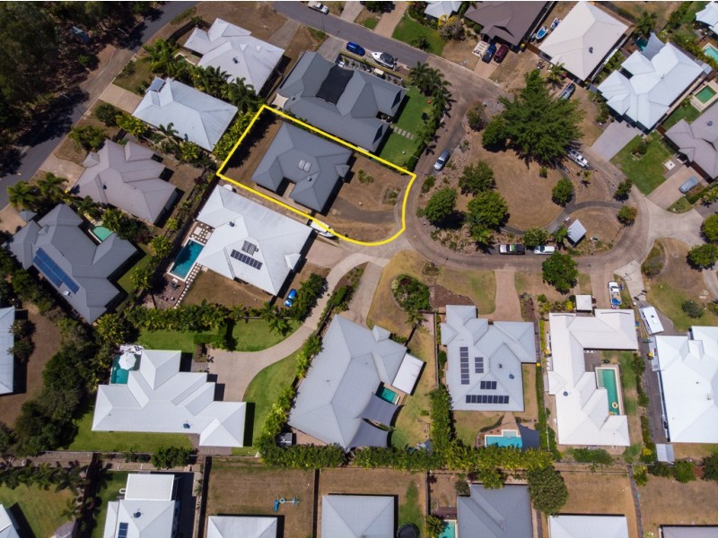 31 Bowline Close, Trinity Beach QLD 4879